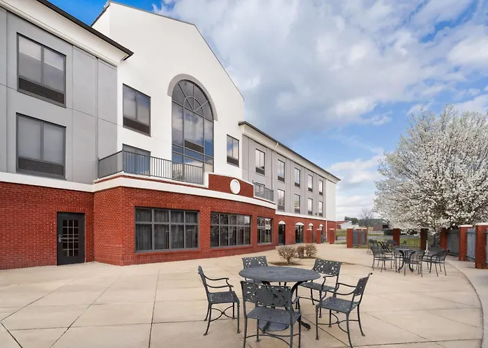 La Quinta Inn & Suites By Wyndham Bessemer