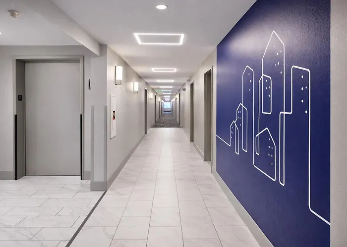 Holiday Inn Express Hotel & Suites Pierre-Fort Pierre By Ihg