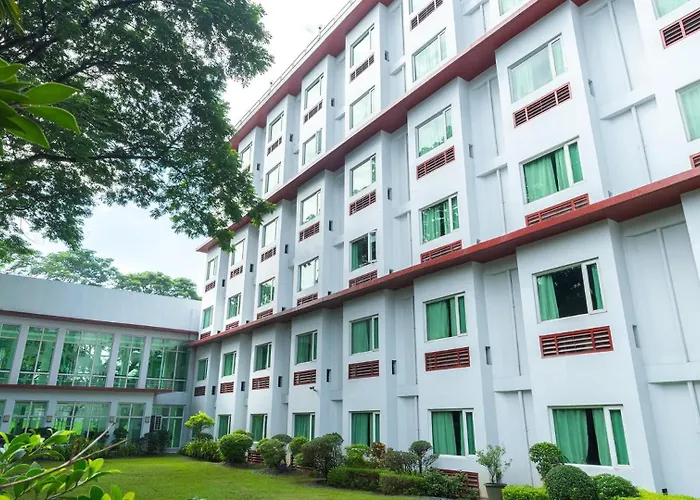 Microtel By Wyndham Up Technohub