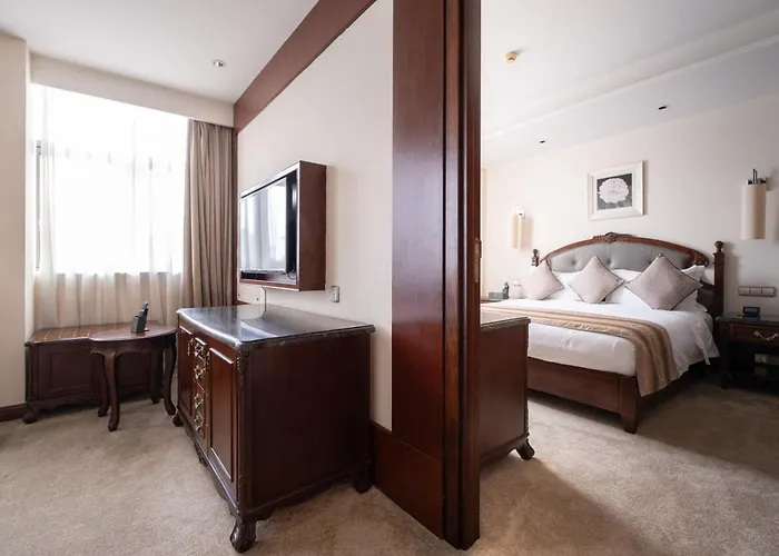 Tang Palace Hotel