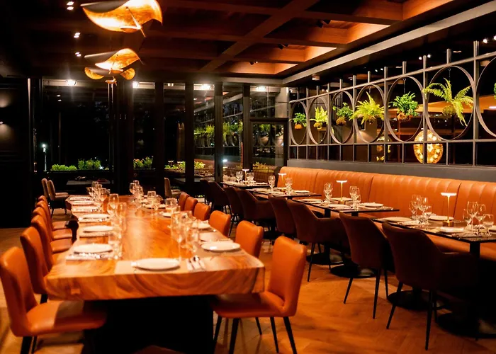 Venus Parkview Hotel