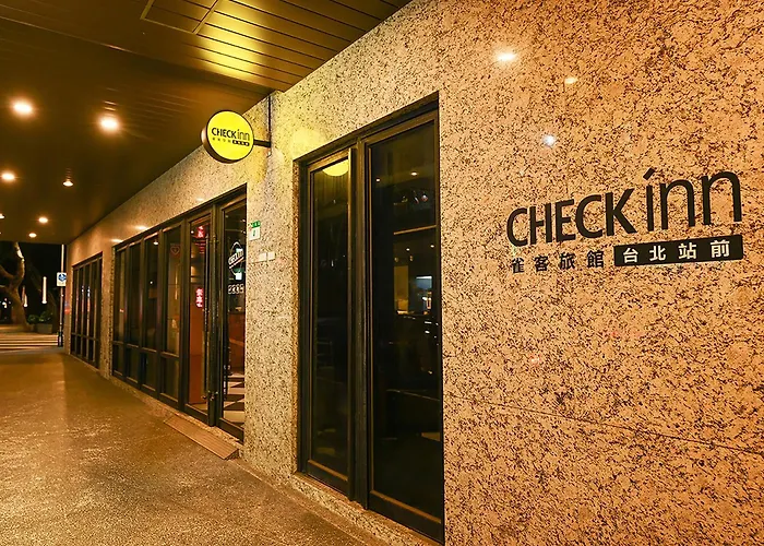 CHECK inn Taipei Main Station