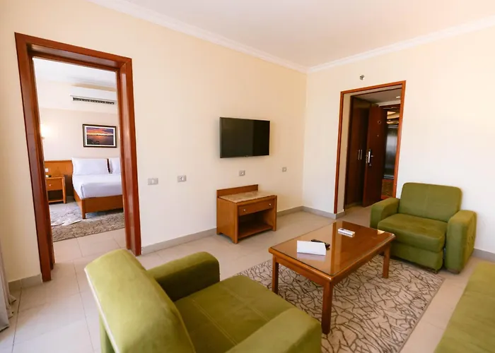 The Grand Plaza Hotel Smouha