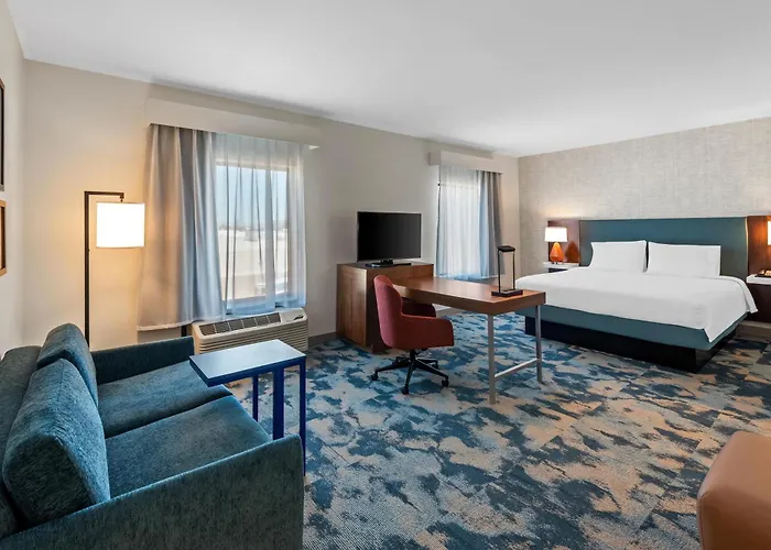 Hampton Inn & Suites Glenarden/Washington Dc