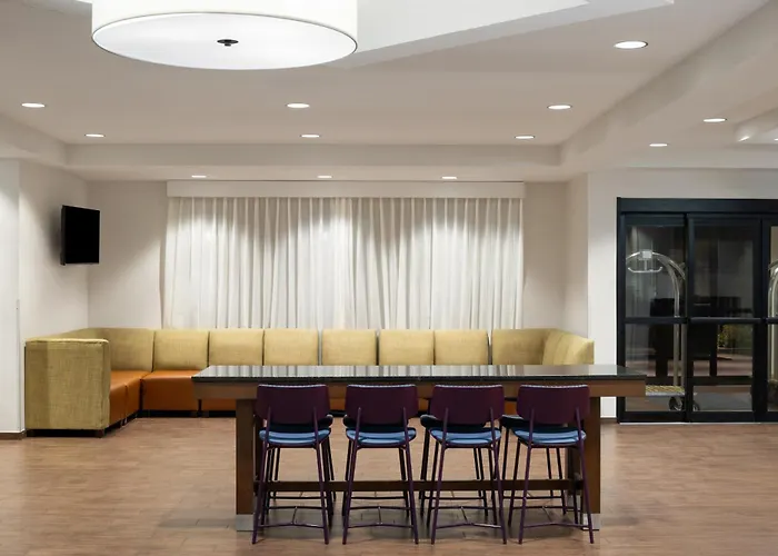 Garner Hotel Page - Lake Powell Area By Ihg
