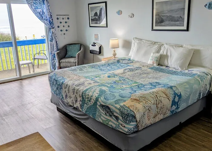 Silver Surf Motel