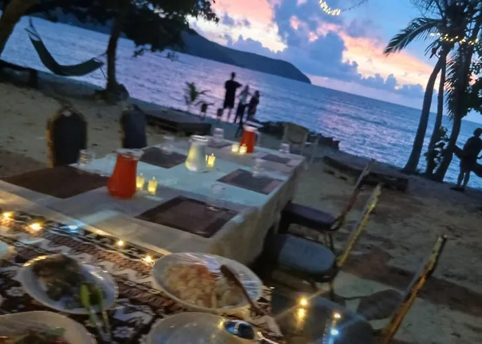 White Sandy Beach Resort