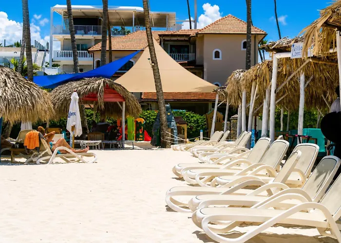 Villa Blanca Beach Club