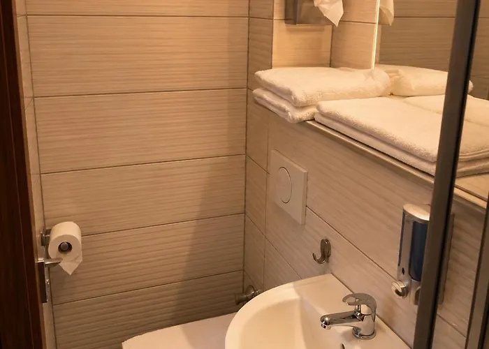 Hotel Pasa Paradies KOSTENLOSE PARKPLÄTZE