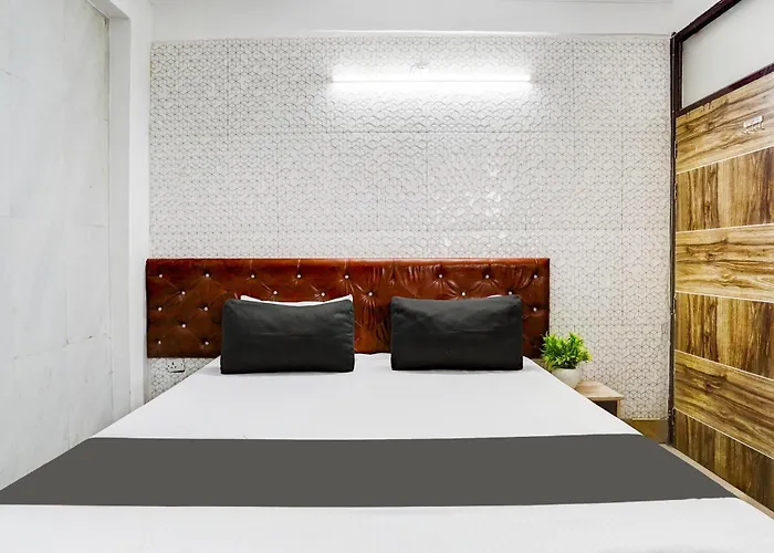 Hotel O The Maruti Hotel