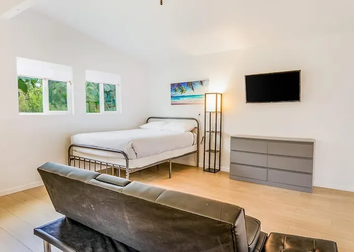 Puni Mauka B 31 Plus Day Rental