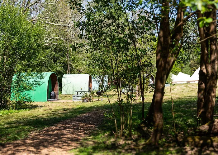 Battle Pods&Bells Glamping