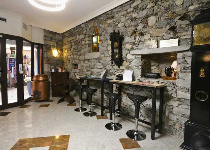 Hotel Saini With Air Conditioning