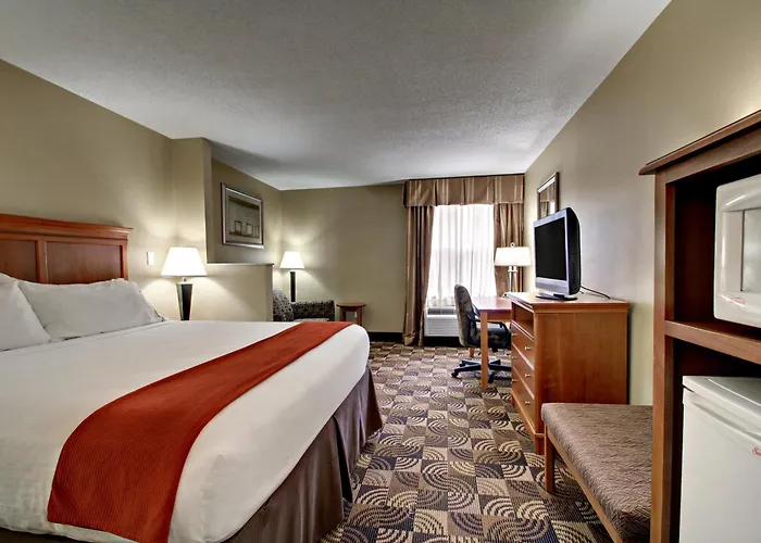Holiday Inn Express Hurricane Mills Waverly By Ihg