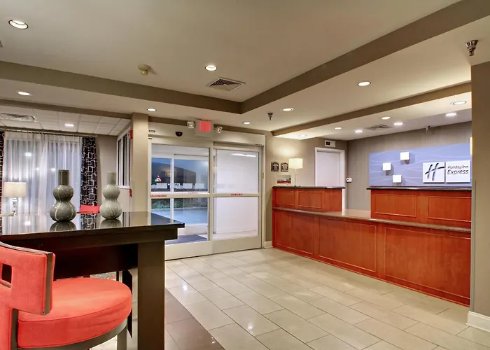 Holiday Inn Express Hurricane Mills Waverly By Ihg