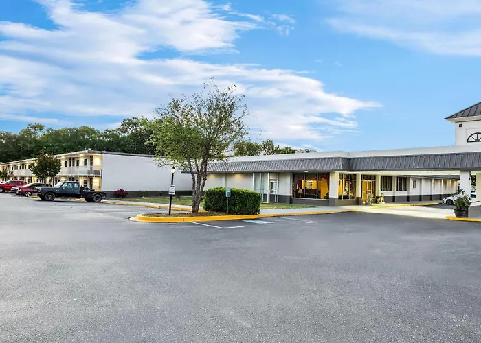 Super 8 By Wyndham Gaffney