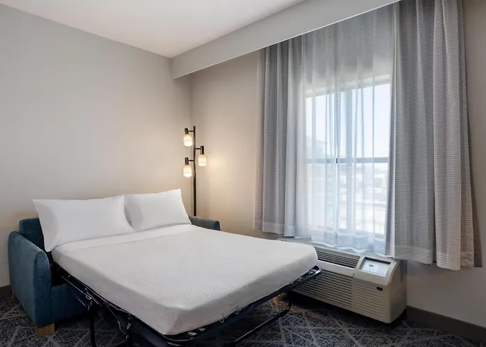Hampton Inn & Suites West Des Moines Mill Civic