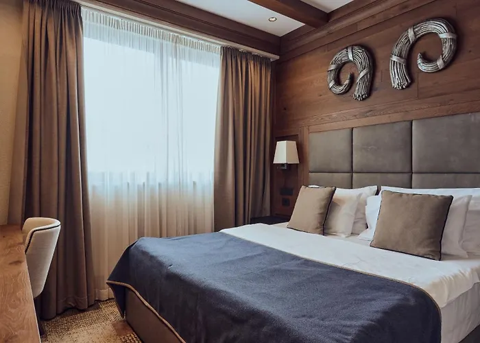 Grey Family Hotel