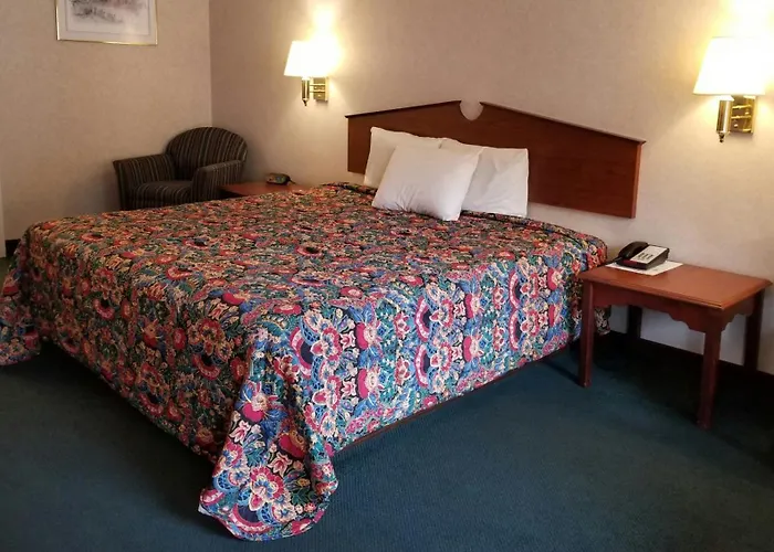 Keystone Boardwalk Inn And Suites