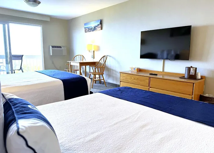 Atlantic Eyrie Lodge