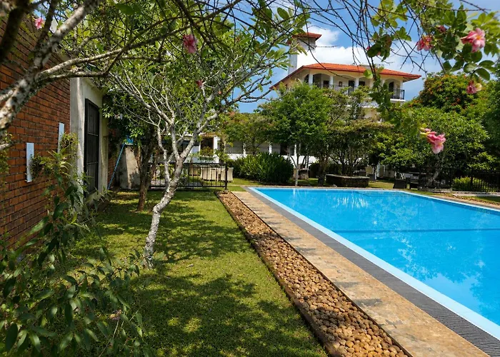 Elegant Hotel, Kandy