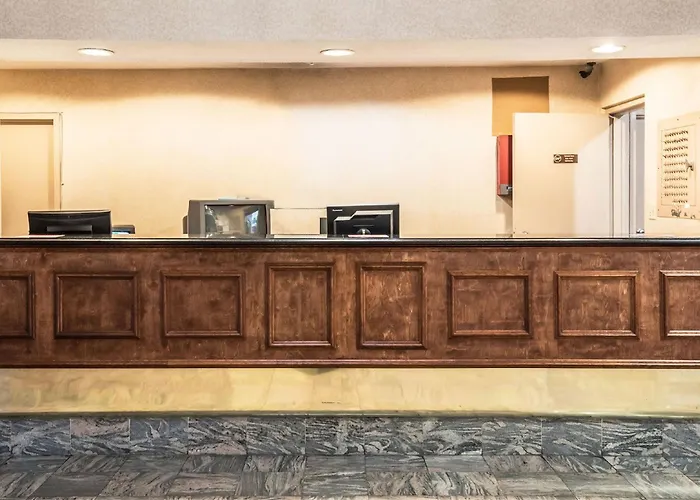 Studios And Suites 4 Less Emporia