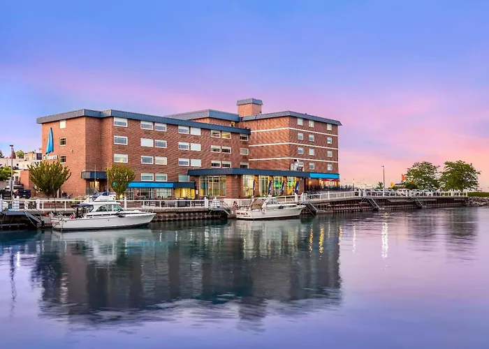 The Harborview On Lake Michigan, An Ascend Collection Hotel