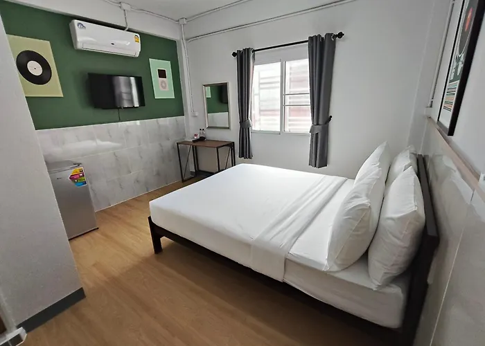 9Ty Hotel