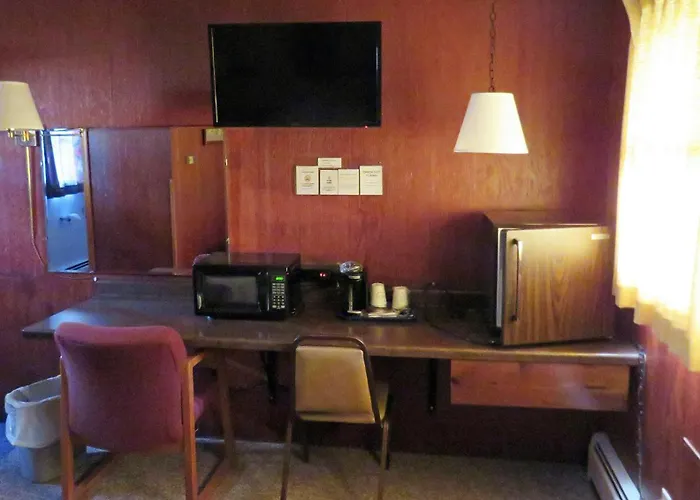 Indianhead Ironwood Hotel