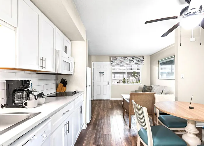 Club Destin Condos