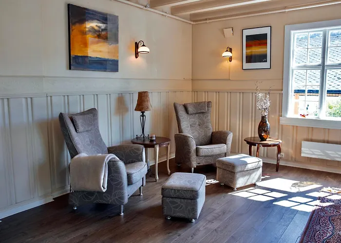 Valldal Fjord Lodge B&B