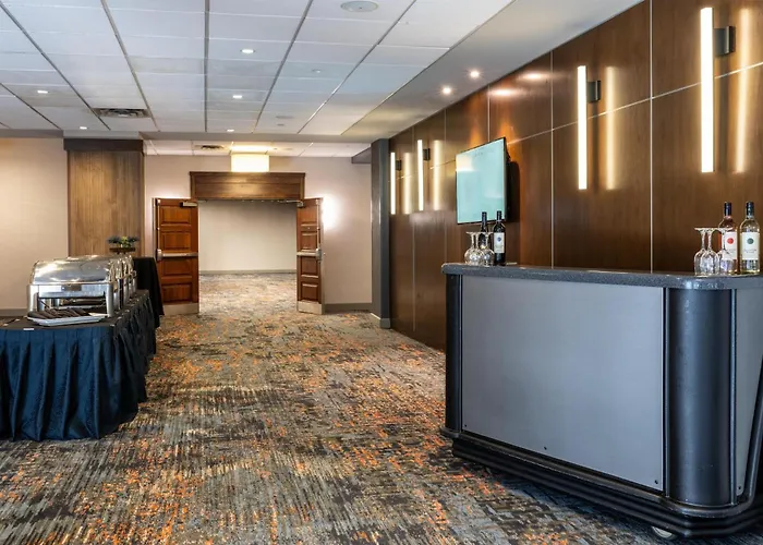 Embassy Suites By Hilton Minneapolis Bloomington Edina