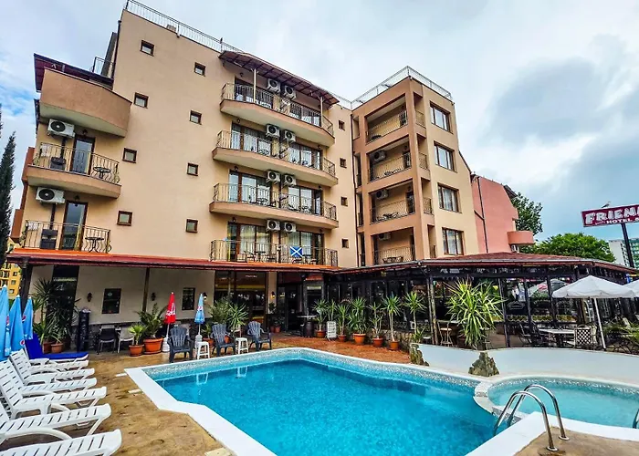 Friends Family Hotel - Free Parking