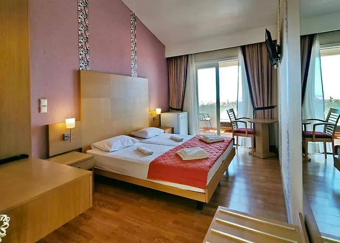Sandy Bay Hotel