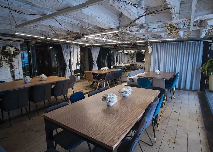 Hotel D' Leon