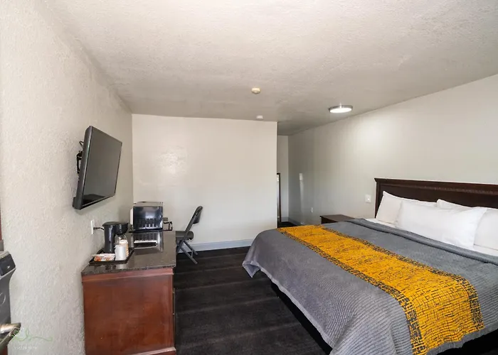 Indian Mound Motel