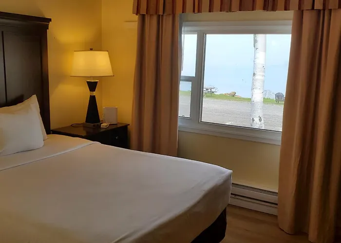 Carolyn Beach Inn
