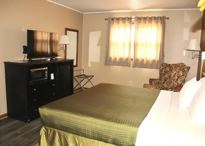 Colonial Inn