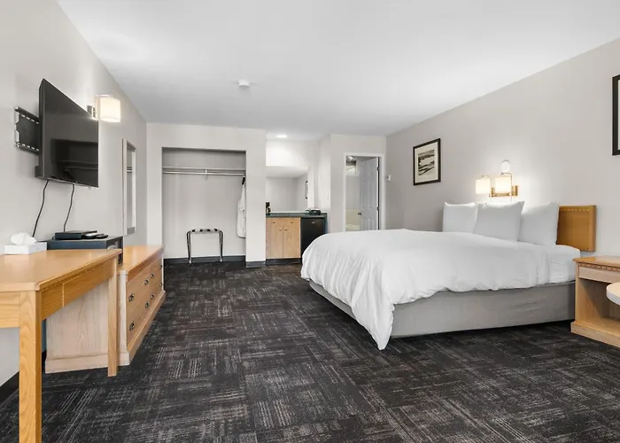 The Lodge At Arrow Lakes