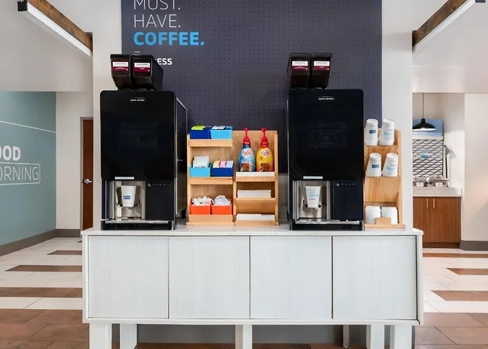 Holiday Inn Express Calhoun South By Ihg