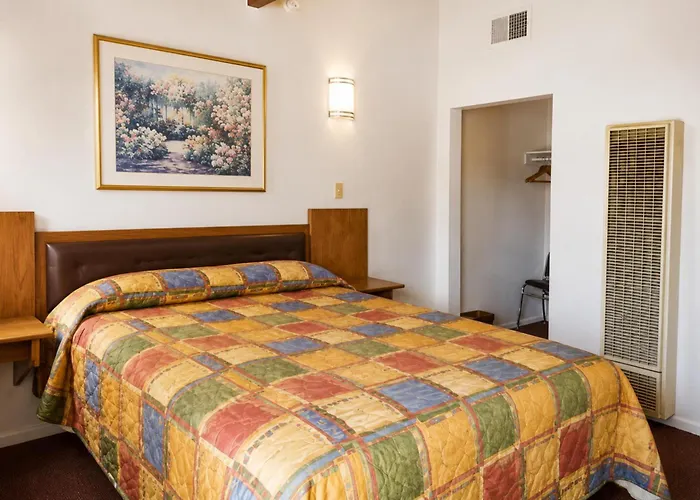 Santa Fe Motel Tehachapi By Hotel O