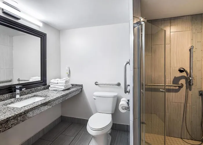 Days Inn By Wyndham Sudbury & Conference Centre
