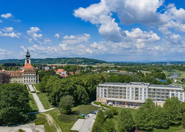 Gotthard Therme Hotel