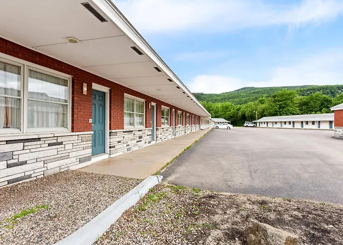 Quality Inn & Suites Gorham White Mountains
