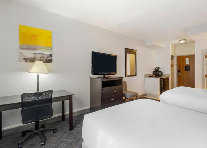 Comfort Inn & Suites Mundelein-Vernon Hills