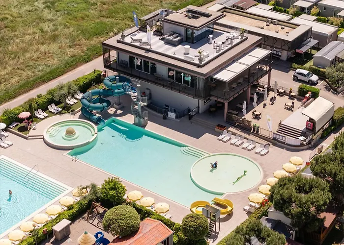 Club Del Sole Le Palme Lazise Family Collection