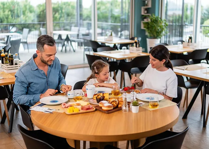 Club Del Sole Le Palme Lazise Family Collection