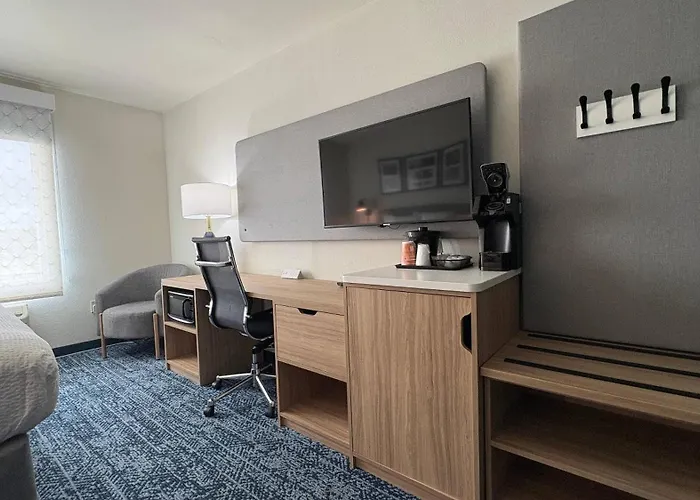 Sleep Inn & Suites Fort Scott
