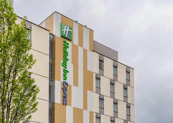 Holiday Inn Express Aberdeen Airport By Ihg