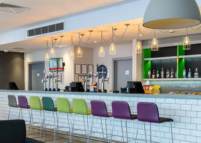 Holiday Inn Express Aberdeen Airport By Ihg